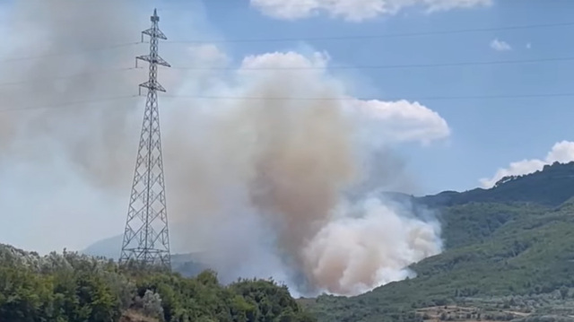 Με δύο πυροσβεστικά αεροσκάφη συνδράμει η Ελλάδα την Αλβανία για την αντιμετώπιση μεγάλης πυρκαγιάς