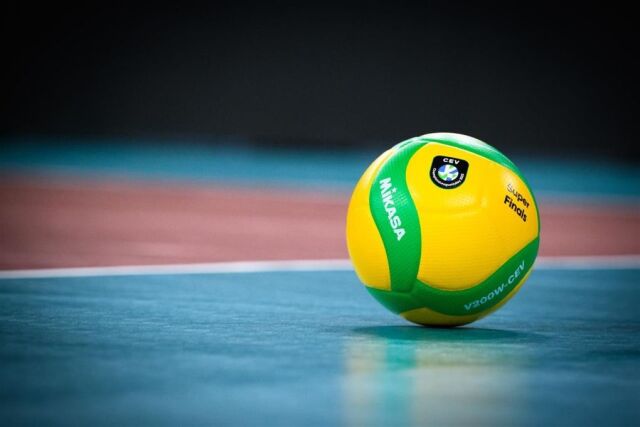 Αρνείται τα πάντα ο προπονητής βόλεϊ που κατηγορείται για ασέλγεια σε 16χρονη στο Λαύριο - Ζήτησε και έλαβε προθεσμία