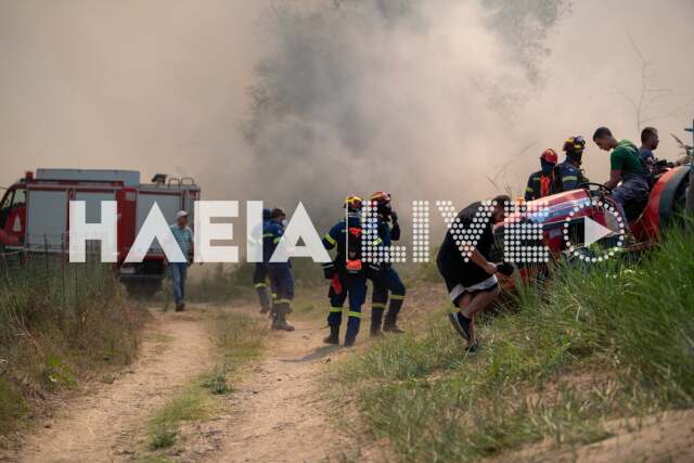 Βελτιωμένη η εικόνα στην πυρκαγιά στο Γεράκι Αμαλιάδας στην Ηλεία - Ξεκίνησαν τις ρίψεις εναέρια μέσα