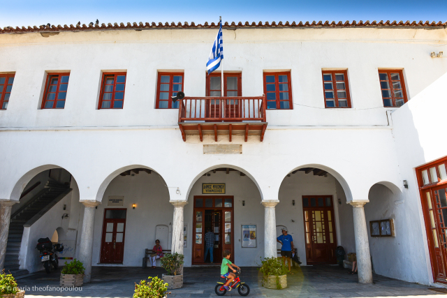 Πρόβλημα ηλεκτροδότησης στη Μύκονο λόγω βλάβης σε μετασχηματιστή