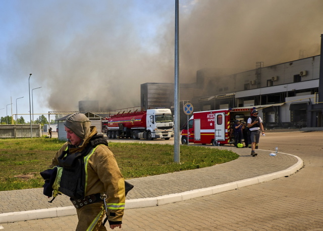 Ουκρανός ΥΠΕΞ: Ήρθε η ώρα να ασκηθεί η μέγιστη πίεση στη Μόσχα - Στα χέρια των Ρώσων η πόλη Τσάσιβ Γιαρ