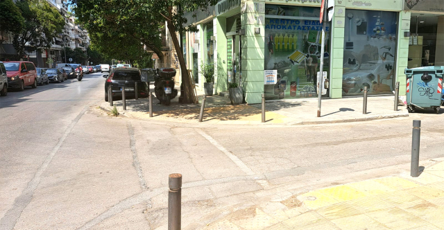 Θεσσαλονίκη: Η ανεξιχνίαστη υπόθεση με το βιτριόλι - Ο 40χρονος με το γκρι μπουφάν που έλουσε με καυστικό οξύ μια 27χρονη κι έναν 24χρονο