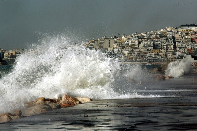 Καιρός: Ισχυροί βοριάδες με ριπές που άγγιξαν τα 100 χιλιόμετρα στην Τήνο το Σάββατο