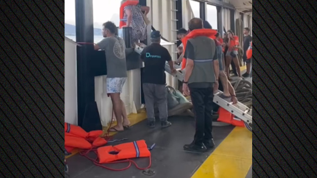«Μπαίνουμε στις βάρκες άλλων ανθρώπων, είμαστε εδώ μιάμιση ώρα» - Η περιπέτεια των δεκάδων επιβατών του φέρι μποτ στα Νέα Στύρα, δείτε βίντε