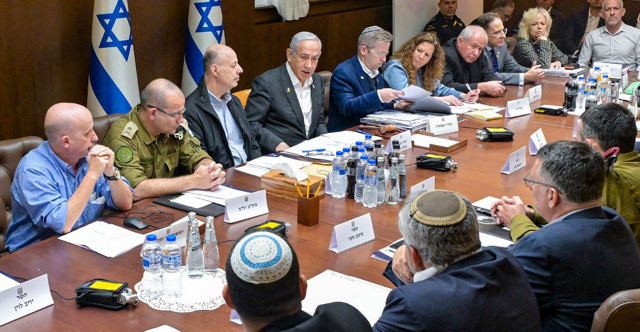 «Υπάρχει μεγάλη ευκαιρία εδώ» - Έτσι παρουσίασε ο Νετανιάχου το σχέδιο Τραμπ στους υπουργούς του