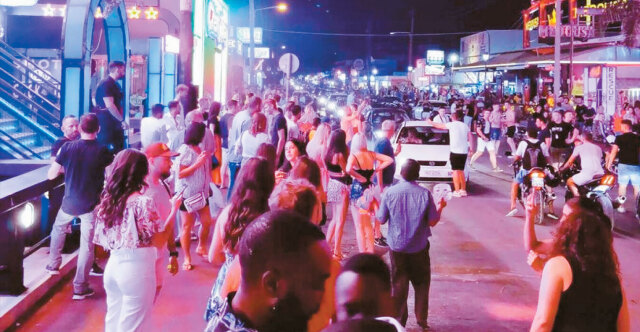 No panties in Zante: Oι διακοπές της ακολασίας των -κυρίως Άγγλων- τουριστών