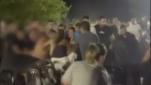 Αγρίνιο: Άγριο ξύλο σε πανηγύρι στα Σιταράλωνα με τη Γωγώ Τσαμπά - Δείτε βίντεο