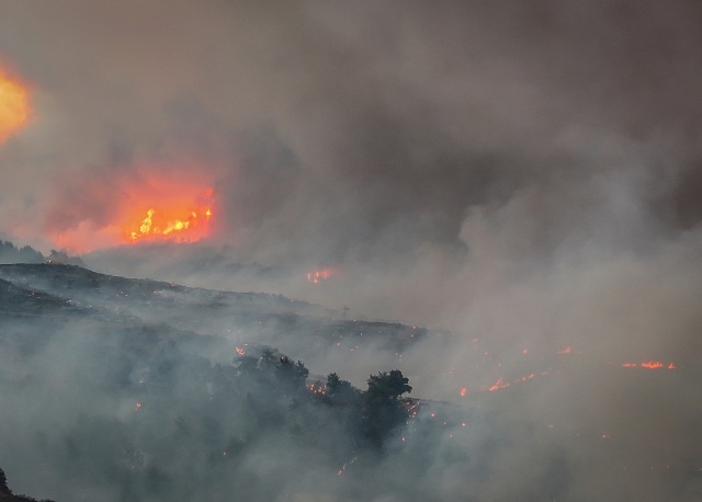 Τουρκία: Νέα πυρκαγιά, εκατοντάδες άνθρωποι απομακρύνονται από επτά χωριά
