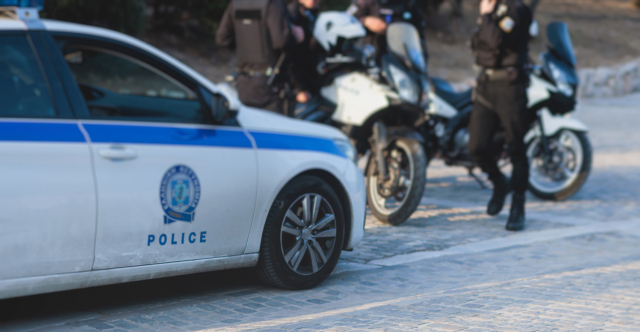 Πύργος: Άγρια συμπλοκή 30 νεαρών στο προαύλιο εκκλησίας