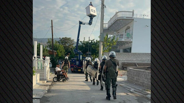 Απανωτές έφοδοι της ΕΛΑΣ σε καταυλισμούς Ρομά σε Μενίδι και Λιόσια - Βρήκαν ναρκωτικά, ρόπαλα και ΙΧ χωρίς πινακίδες