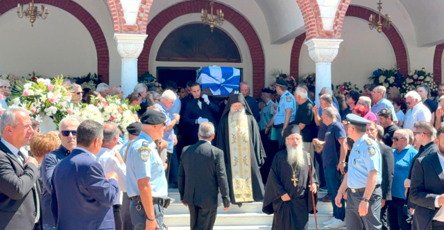 Το τελευταίο «αντίο» στον Απόστολο Βεσυρόπουλο - Επικήδειος Μητσοτάκη: «Ψηλέ θα μας λείψεις»