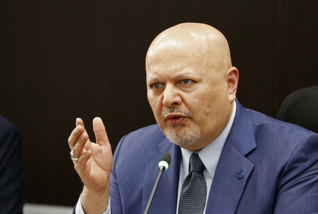 Guardian: Δεύτερη γυναίκα κατηγορεί τον γενικό εισαγγελέα του Διεθνούς Ποινικού Δικαστηρίου για σεξουαλική παρενόχληση