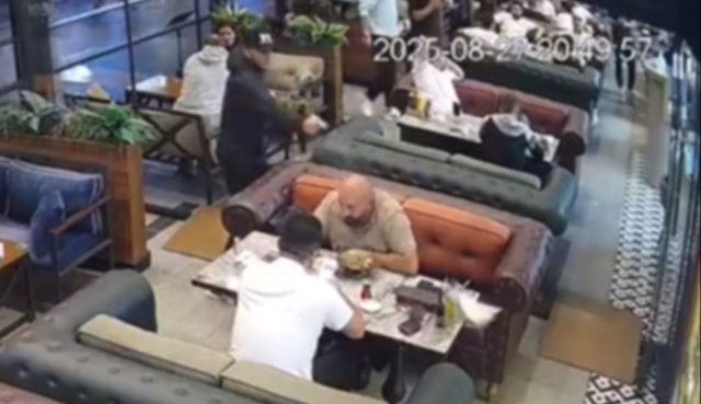 Τουρκία: Σοκαριστικό βίντεο από εν ψυχρώ εκτέλεση - 17χρονος πυροβόλησε πρώην πρόεδρο ποδοσφαιρικής ομάδας