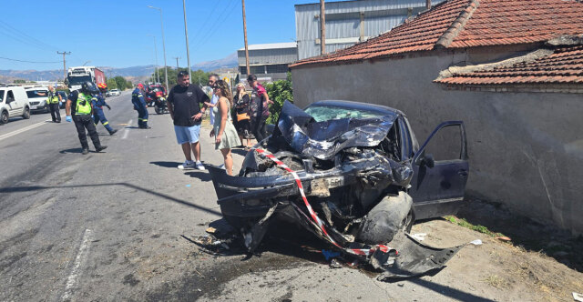 Λάρισα: Μητέρα και το παιδί της τραυματίστηκαν σε τροχαίο ατύχημα στη Λάρισα