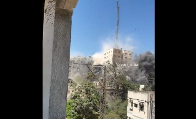 Ο ισραηλινός στρατός χτύπησε πολυώροφο κτίριο στο νοτιοδυτικό τμήμα της πόλης της Γάζας - Δείτε βίντεο