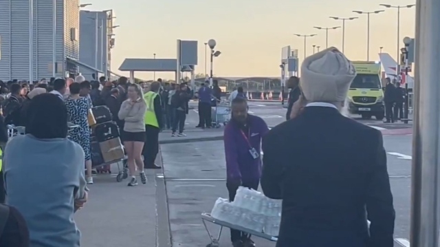 Λήξη συναγερμού στο αεροδρόμιο Χίθροου: Άνοιξε ο Τερματικός Σταθμός 4