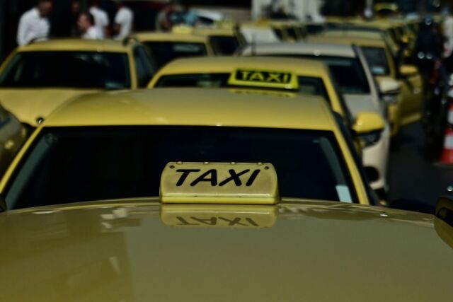 Χειρόφρενο για 18 ώρες τραβούν τα ταξί στις 21 και 22 Σεπτεμβρίου