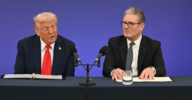 Πυρετός διαβουλεύσεων πριν τη Γενεύη - Ο Στάρμερ μίλησε με Τραμπ, ο Μερτς με τον Κάρνεϊ