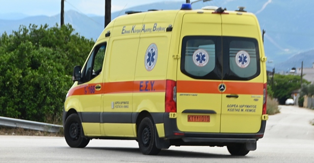 Αγρίνιο: Πέθανε 50χρονη στα χέρια διασωστών – Εξετράπη το ασθενοφόρο του ΕΚΑΒ