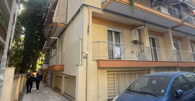 Αδερφοκτονία στη Θεσσαλονίκη: «Έλεγε πολύ καλά λόγια για τον αδερφό της, τον ευχαριστούσε που τη στήριζε», λέει φίλη της 59χρονης