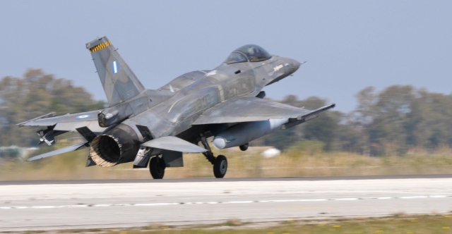 Παραδόθηκε στην Πολεμική Αεροπορία το 42ο F-16 Viper