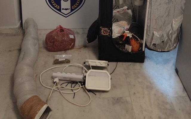 Έκρυβε πάνω από 600 γραμμάρια χασίς στο σπίτι του στα Χανιά - Μια σύλληψη, αναζητείται ο συνεργός