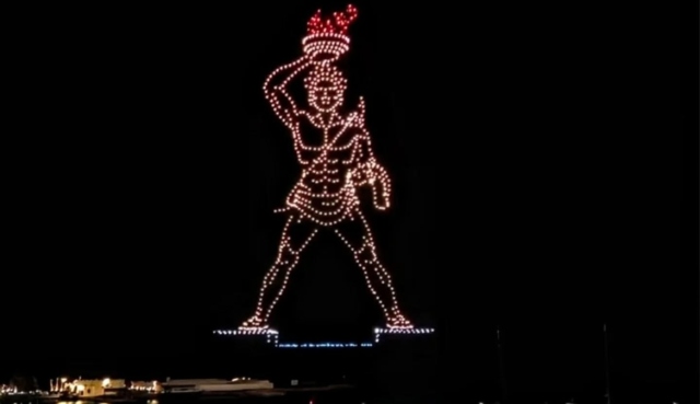 Χίλια drones «αναβίωσαν» τον Κολοσσό της Ρόδου στον νυχτερινό ουρανό του νησιού - Βίντεο και φωτογραφίες