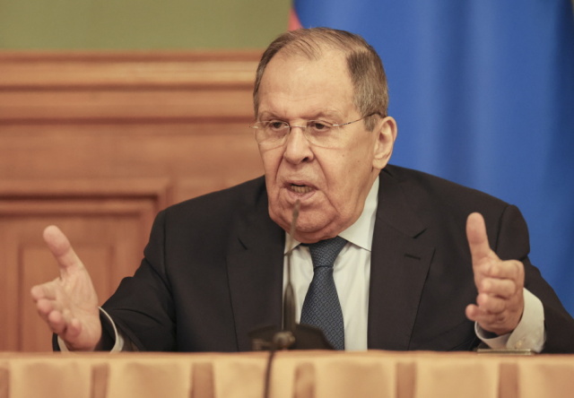 Λαβρόφ: Δεν πιστεύουμε ότι οι ΗΠΑ έχουν λάβει οριστική απόφαση για την προμήθεια πυραύλων Tomahawk στην Ουκρανία