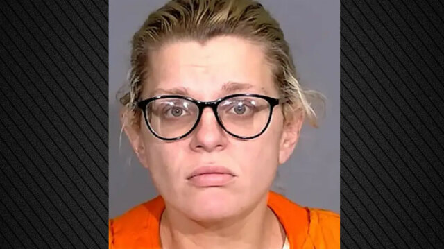 Νέες καταγγελίες για την 31χρονη καθηγήτρια που έκανε όργια με μαθητές: Αφού κάναμε σεξ κοιμήθηκα στο δωμάτιο των παιδιών της και αυτή με το class=