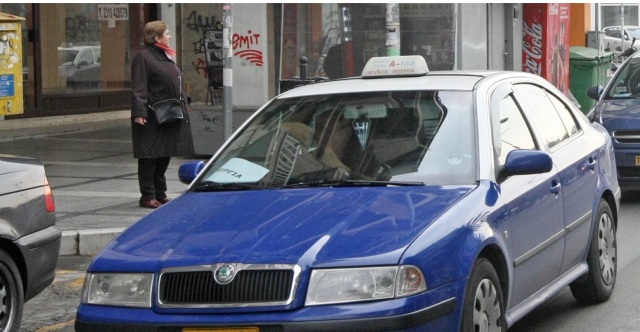 Τρόμος για οδηγό ταξί στη Θεσσαλονίκη: 35χρονος τον λήστεψε απειλώντας τον με σύριγγα