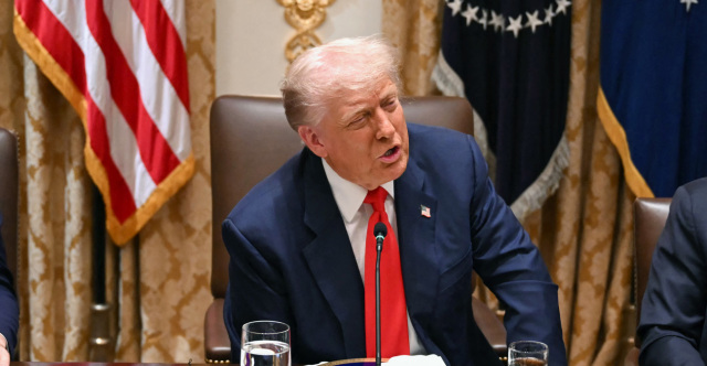 &Tau;&rho;&alpha;&mu;&pi;: &Alpha;&nu;&alpha;&mu;έ&nu;&omega; &sigma;ύ&nu;&tau;&omicron;&mu;&alpha; &epsilon;&pi;έ&kappa;&tau;&alpha;&sigma;&eta; &tau;&omega;&nu; &Sigma;&upsilon;&mu;&phi;&omega;&nu;&iota;ώ&nu; &tau;&omicron;&upsilon; &Alpha;&beta;&rho;&alpha;ά&mu; &mu;&epsilon; έ&nu;&tau;&alpha;&xi;&eta; &tau;&eta;&sigmaf; &Sigma;&alpha;&omicron;&upsilon;&delta;&iota;&kappa;ή&sigmaf; &Alpha;&rho;&alpha;&beta;ί&alpha;&sigmaf;