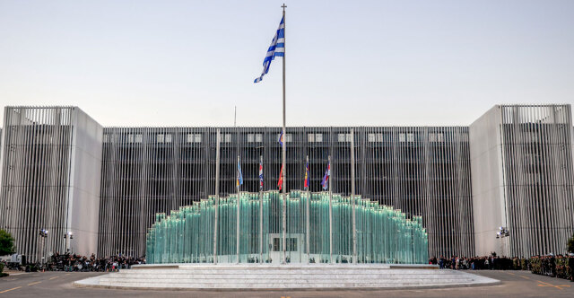 Εικόνα ισχύος το νέο Πεντάγωνο: Η βιοκλιματική όψη, η υπεροπλία στον αέρα και οι παρουσίες στα αποκαλυπτήρια