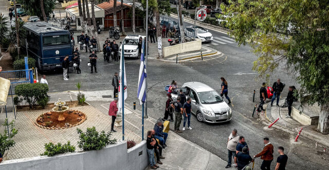 Σκηνές οδύνης στο Βενιζέλειο νοσοκομείο, συγγενείς θρηνούν τους ανθρώπους τους από τη βεντέτα στα Βορίζια Ηρακλείου