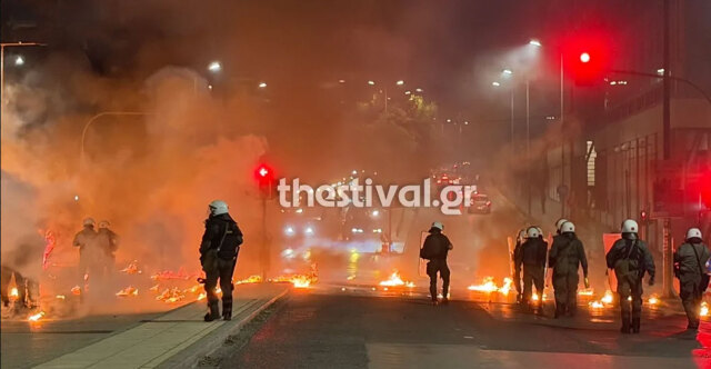 Θεσσαλονίκη: Επεισόδια μετά τη συναυλία του ΛΕΞ - 18 προσαγωγές και μία σύλληψη, δείτε βίντεο