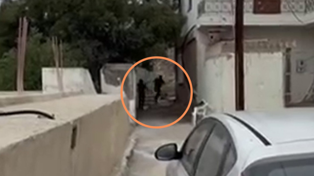 Ταυτοποιήθηκε και συνελήφθη και το δεύτερο άτομο που εμφανίζεται με τον γαμπρό του Καργάκη στο βίντεο με το καλάσνικοφ