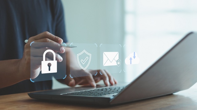 Cybersecurity: &Gamma;&iota;&alpha;&tau;ί &omicron;&iota; &mu;&iota;&kappa;&rho;&omicron;&mu;&epsilon;&sigma;&alpha;ί&epsilon;&sigmaf; &epsilon;&pi;&iota;&chi;&epsilon;&iota;&rho;ή&sigma;&epsilon;&iota;&sigmaf; &kappa;&iota;&nu;&delta;&upsilon;&nu;&epsilon;ύ&omicron;&upsilon;&nu; &pi;&epsilon;&rho;&iota;&sigma;&sigma;ό&tau;&epsilon;&rho;&omicron;