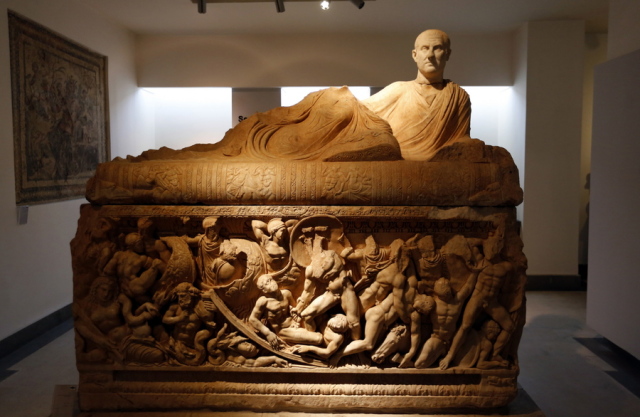 Έρευνα για την κλοπή αρχαιοτήτων στο Εθνικό Μουσείο της Δαμασκού – Άρπαξαν αγάλματα της Αφροδίτης