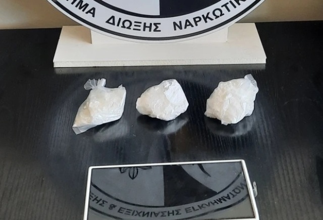 Ηράκλειο: Έφοδος της Δίωξης Ναρκωτικών στο σπίτι 49χρονου - Έκρυβε κοκαΐνη και συνελήφθη