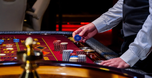 ΠΑΡΙΣΤΑΝΑΝ ΣΤΕΛΕΧΗ ΤΟΥ ΚΑΖΙΝΟ ΚΑΙ ΑΡΠΑΖΑΝ ΤΑ ΧΡΗΜΑΤΑ ΠΟΛΙΤΩΝ - Η ΕΙΚΟΝΙΚΗ ΛΗΣΤΕΙΑ, ΤΟ «ΔΑΓΚΩΜΑ» ΣΤΟΝ ΜΑΡΤΙΚΑ ΚΑΙ ΤΟ ΤΡΟΧΑΙΟ ΠΑΝΤΕΛΙΔΗ