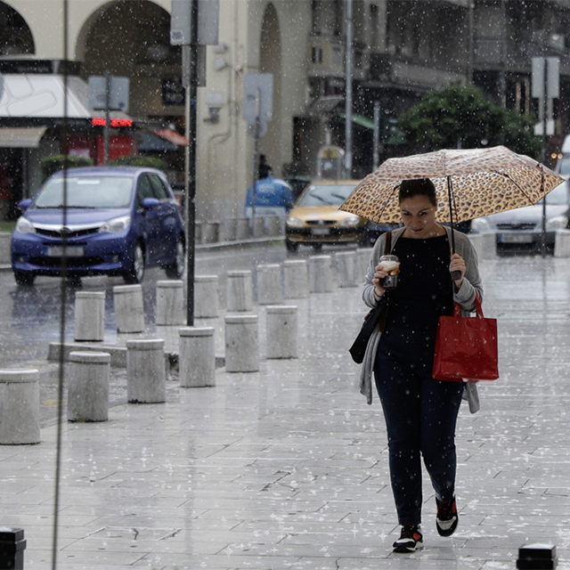 Ισχυρή κακοκαιρία από αύριο με βροχές και καταιγίδες - Ποιες περιοχές κινδυνεύουν από πλημμύρες