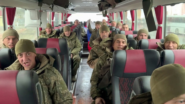 Ψέματα, εκβιασμοί, χρηματισμός: Πώς εξαπατά η Μόσχα άνδρες από το... Νεπάλ και το Τατζικιστάν για να πάνε στον πόλεμο - 200 αιχμάλωτοι από 37 χώρ class=