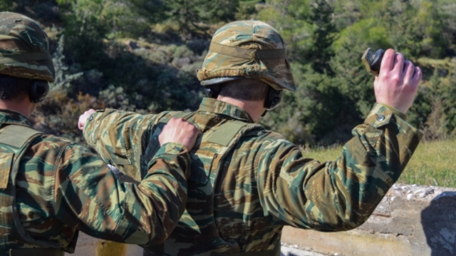 Τραγωδία στη Ρόδο: Νεκρός 19χρονος στρατιώτης - Απασφάλισε από λάθος αμυντική χειροβομβίδα