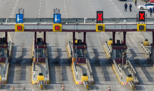 Οδηγός φορτηγού μπήκε ανάποδα στην εθνική Αθηνών-Θεσσαλονίκης από τα Μάλγαρα μέχρι τον Κόμβο Κλειδίου