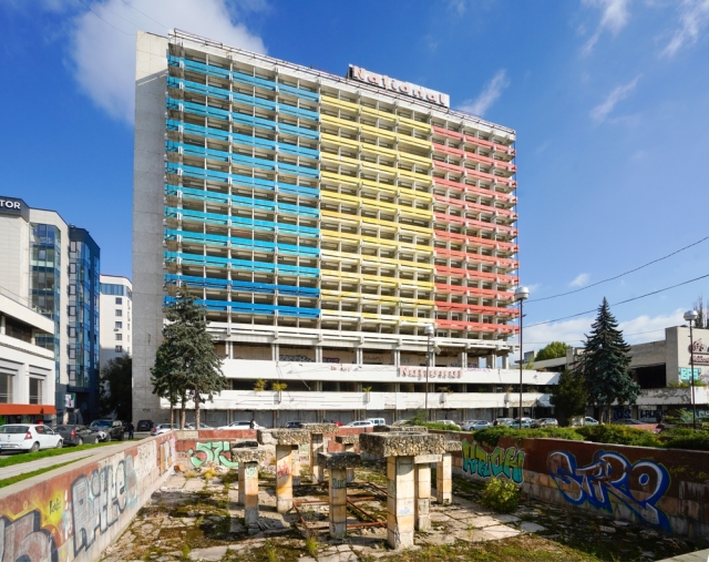 Ένα πρώην σοβιετικό ξενοδοχείο διχάζει τη Μολδαβία μετά τον θάνατο ενός 13χρονου κοριτσιού