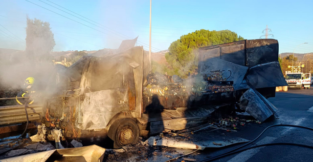 &Phi;&omega;&tau;&iota;ά &sigma;&epsilon; &phi;&omicron;&rho;&tau;&eta;&gamma;ό &sigma;&tau;&alpha; &delta;&iota;ό&delta;&iota;&alpha; &Alpha;&phi;&iota;&delta;&nu;ώ&nu;: &Alpha;&pi;ό &delta;ύ&omicron; &lambda;&omega;&rho;ί&delta;&epsilon;&sigmaf; &eta; &kappa;&upsilon;&kappa;&lambda;&omicron;&phi;&omicron;&rho;ί&alpha;, &delta;&epsilon;ί&tau;&epsilon; &beta;ί&nu;&tau;&epsilon;&omicron; &kappa;&alpha;&iota; &phi;&omega;&tau;&omicron;&gamma;&rho;&alpha;&phi;ί&epsilon;&sigmaf;