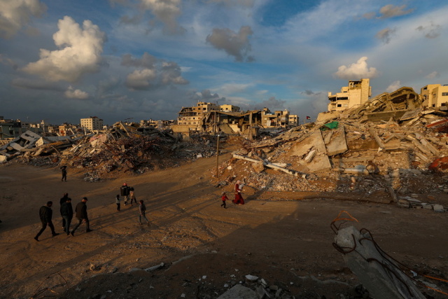 Axios: &Alpha;&upsilon;&sigma;&tau;&eta;&rho;ό &mu;ή&nu;&upsilon;&mu;&alpha; &tau;&omicron;&upsilon; &Lambda;&epsilon;&upsilon;&kappa;&omicron;ύ &Omicron;ί&kappa;&omicron;&upsilon; &sigma;&tau;&omicron; &Iota;&sigma;&rho;&alpha;ή&lambda; &mu;&epsilon;&tau;ά &tau;&eta;&nu; &epsilon;&xi;ό&nu;&tau;&omega;&sigma;&eta; &sigma;&tau;&epsilon;&lambda;έ&chi;&omicron;&upsilon;&sigmaf; &tau;&eta;&sigmaf; &Chi;&alpha;&mu;ά&sigmaf;, &laquo;&pi;&alpha;&rho;&alpha;&beta;&iota;ά&zeta;&epsilon;&tau;&epsilon; &tau;&eta;&nu; &epsilon;&kappa;&epsilon;&chi;&epsilon;&iota;&rho;ί&alpha; &sigma;&tau;&eta; &Gamma;ά&zeta;&alpha;&raquo;