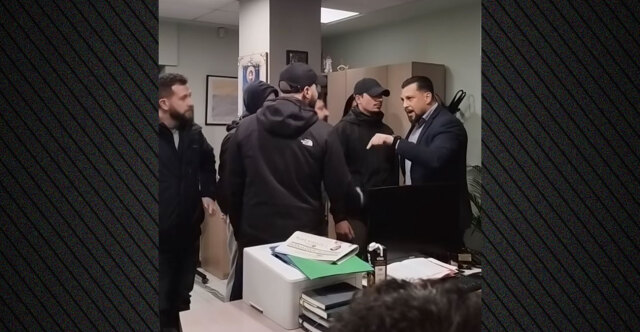 &Mu;έ&lambda;&eta; &tau;&omicron;&upsilon; &Rho;&omicron;&upsilon;&beta;ί&kappa;&omega;&nu;&alpha; &epsilon;&iota;&sigma;έ&beta;&alpha;&lambda;&alpha;&nu; &sigma;&tau;&omicron; &delta;&eta;&mu;&alpha;&rho;&chi;&epsilon;ί&omicron; &Eta;&lambda;&iota;&omicron;ύ&pi;&omicron;&lambda;&eta;&sigmaf; - &laquo;&Tau;&sigma;&alpha;&mu;&pi;&omicron;&upsilon;&kappa;ά&delta;&epsilon;&sigmaf; &kappa;&alpha;&iota; &tau;&rho;&alpha;&mu;&pi;&omicron;&upsilon;&kappa;&iota;&sigma;&mu;&omicron;ί &delta;&epsilon;&nu; &pi;&epsilon;&rho;&nu;ά&nu;&epsilon;&raquo;, &tau;&omicron;&upsilon;&sigmaf; &epsilon;ί&pi;&epsilon; &omicron; &delta;ή&mu;&alpha;&rho;&chi;&omicron;&sigmaf;