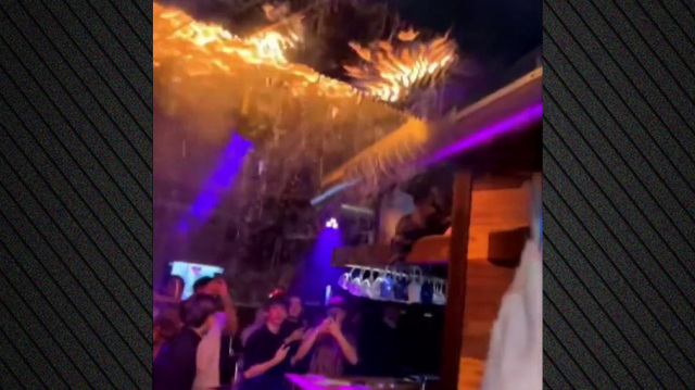 &Chi;&omicron;&rho;&epsilon;ύ&omicron;&upsilon;&nu;, &chi;&omicron;&rho;&omicron;&pi;&eta;&delta;&omicron;ύ&nu; &kappa;&alpha;&iota; &eta; &phi;&omega;&tau;&iota;ά &epsilon;&xi;&alpha;&pi;&lambda;ώ&nu;&epsilon;&tau;&alpha;&iota; &sigma;&tau;&omicron; &tau;&alpha;&beta;ά&nu;&iota; &tau;&omicron;&upsilon; &mu;&pi;&alpha;&rho;: &Nu;έ&omicron; &beta;ί&nu;&tau;&epsilon;&omicron; &alpha;&pi;ό &tau;&eta;&nu; &tau;&rho;&alpha;&gamma;&omega;&delta;ί&alpha; &sigma;&tau;&omicron; &Kappa;&rho;&alpha;&nu; &Mu;&omicron;&nu;&tau;&alpha;&nu;ά