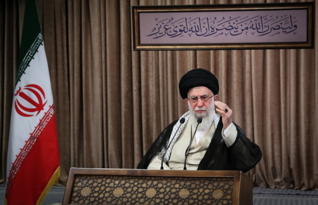 The Times: O &Chi;&alpha;&mu;&epsilon;&nu;&epsilon;ΐ &epsilon;&tau;&omicron;&iota;&mu;ά&zeta;&epsilon;&iota; &sigma;&chi;έ&delta;&iota;&omicron; &delta;&iota;&alpha;&phi;&upsilon;&gamma;ή&sigmaf; &sigma;&tau;&eta; &Mu;ό&sigma;&chi;&alpha;