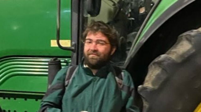 &Pi;έ&theta;&alpha;&nu;&epsilon; &sigma;&epsilon; &eta;&lambda;&iota;&kappa;ί&alpha; 31 &epsilon;&tau;ώ&nu; &omicron; &delta;&eta;&mu;&omicron;&sigma;&iota;&omicron;&gamma;&rho;ά&phi;&omicron;&sigmaf; &Omicron;&delta;&upsilon;&sigma;&sigma;έ&alpha;&sigmaf; &Pi;ά&pi;&pi;&omicron;&sigmaf;